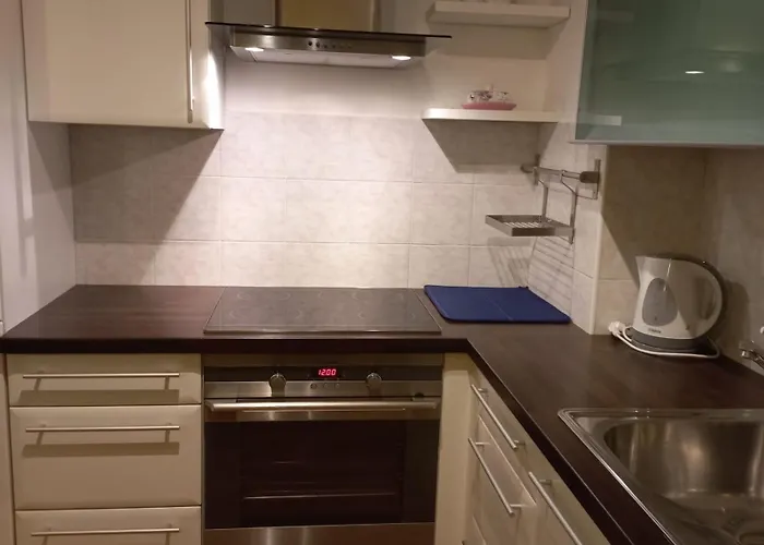 Blue Moon * לובליאנה